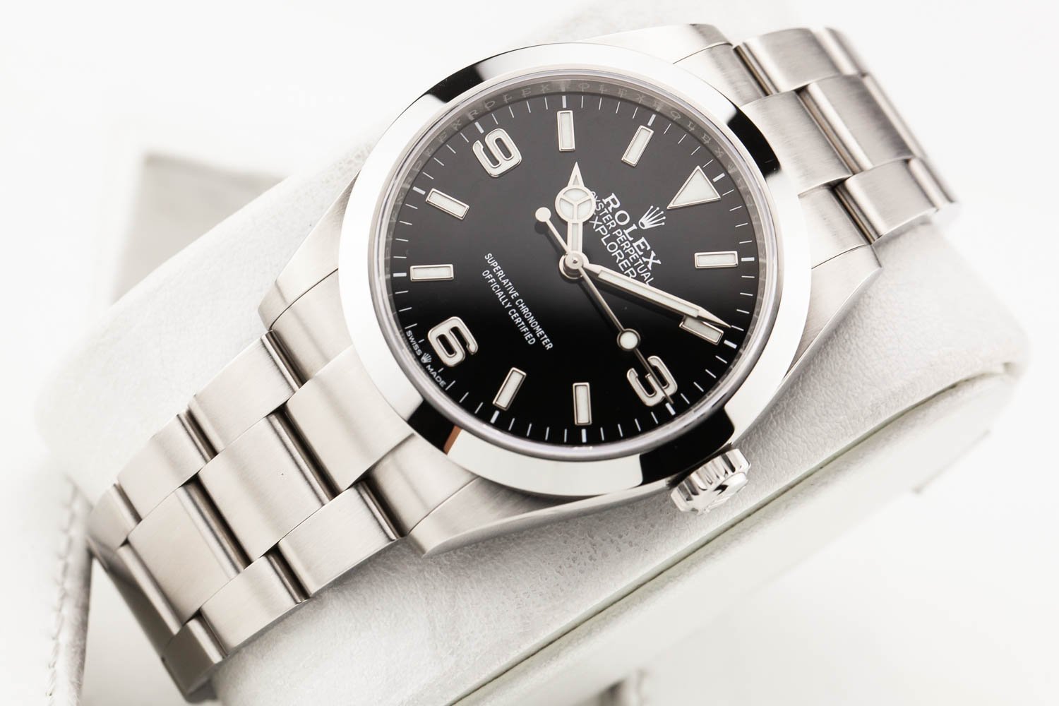 Rolex Explorer I 40mm Black Dial PO 224270 070225 (4 of 10).jpg