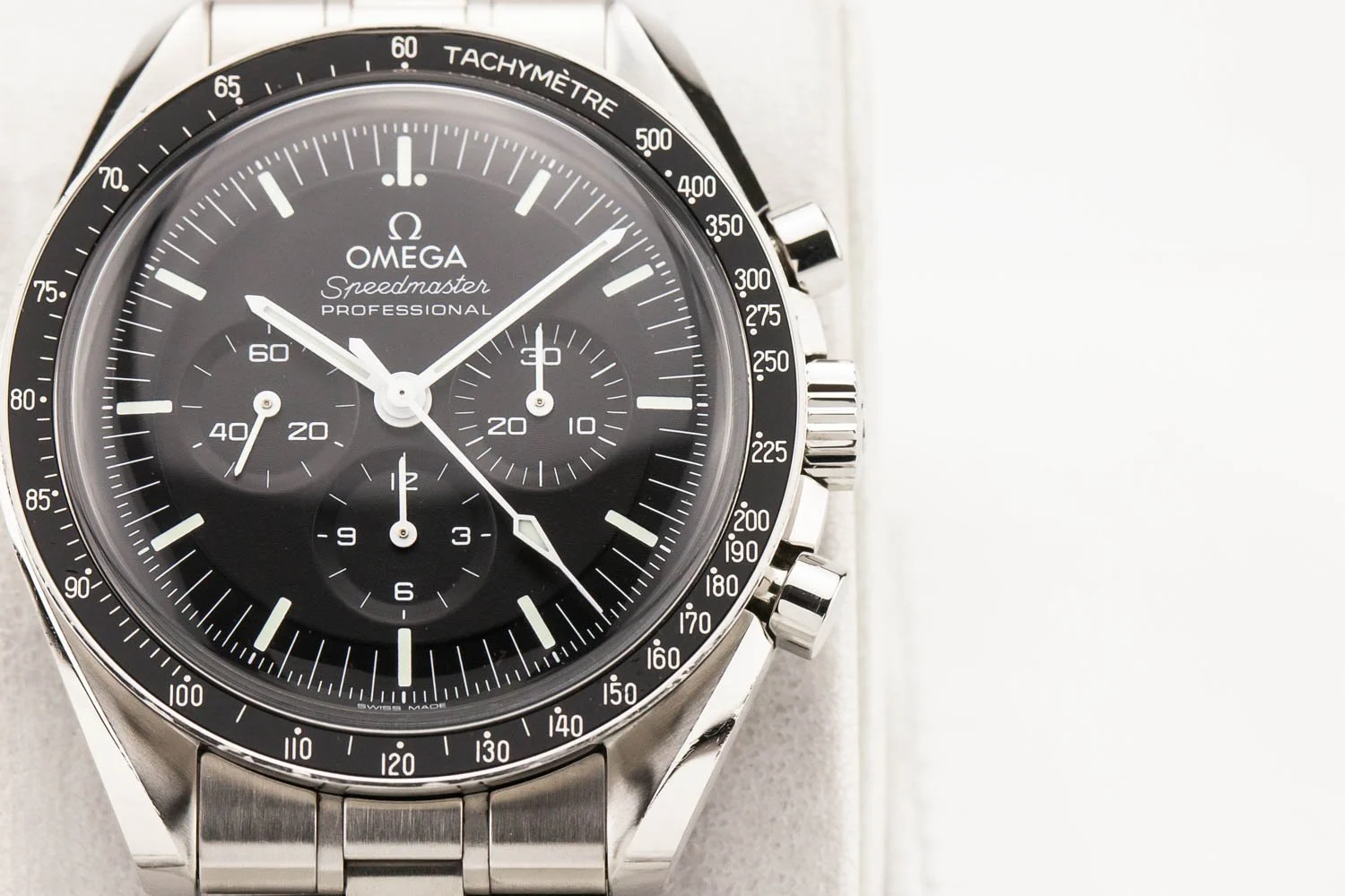 Omega Speedmaster Moonwatch 3861 Hesalite PO 040926 (3 of 10).jpg