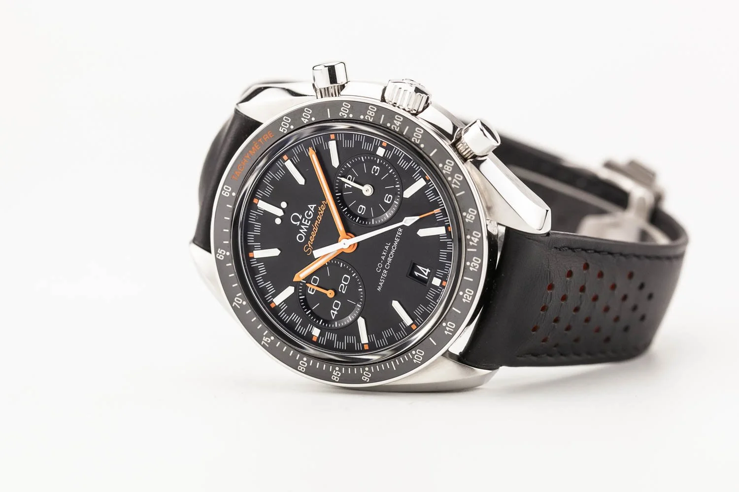 Omega Speedmaster Racing Orange PO 091625 (1 of 9).jpg