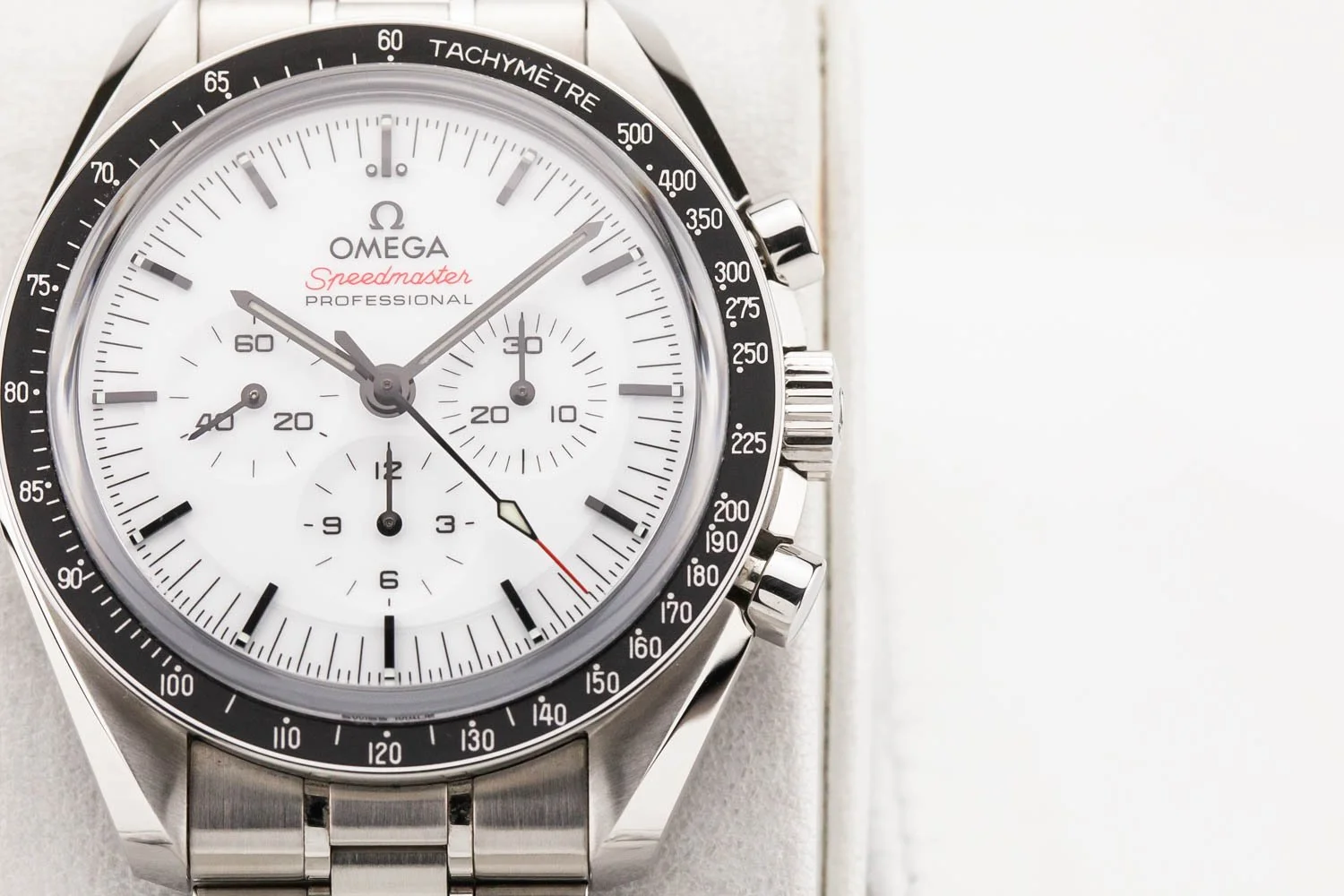 Omega Speedmaster Moonwatch 3861 White PO 050826 (3 of 10).jpg