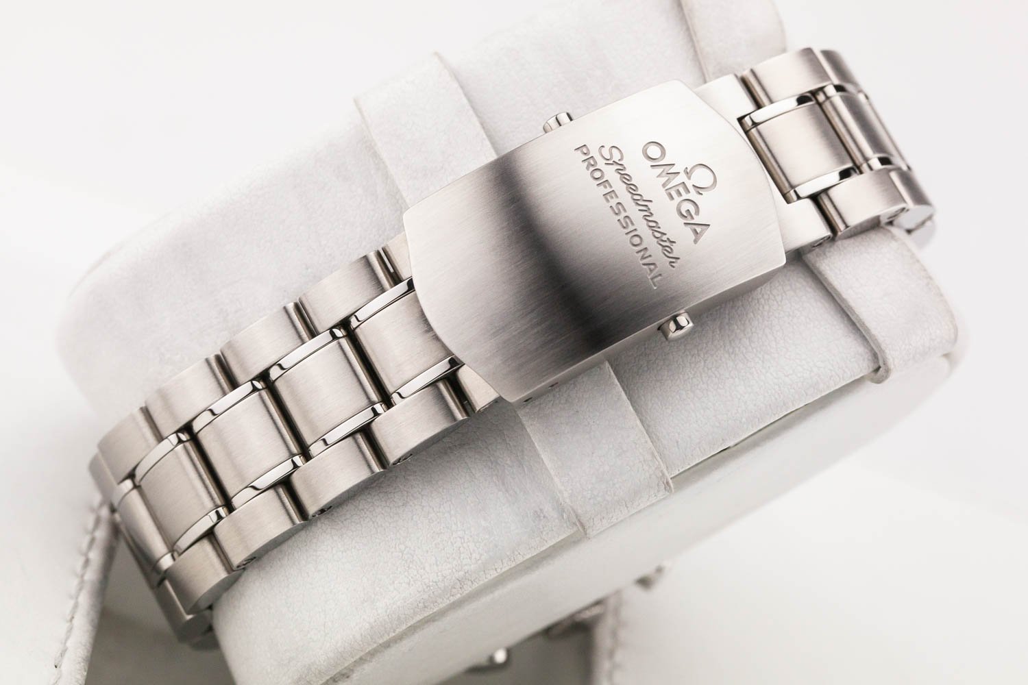 Omega Speedmaster Moonwatch 1861 Hesalite PO 071725 (8 of 10).jpg