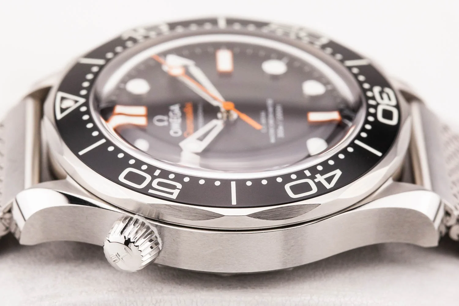 Omega Seamaster 300 Black Orange Aluminum Mesh PO 011426 (6 of 10).jpg