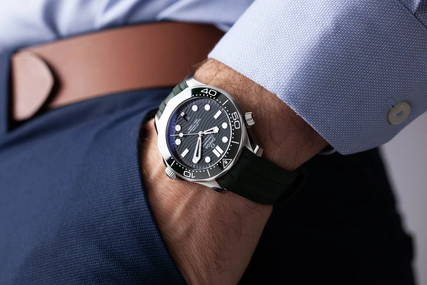 Omega Seamaster 300 Green Diver NEW 121622 (1 of 10).jpg