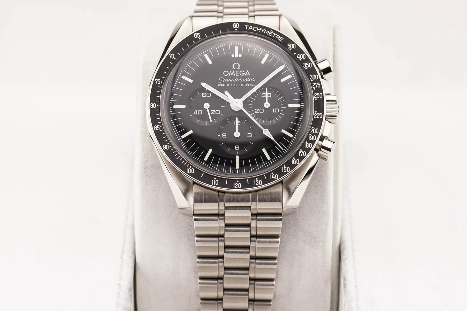 Omega Speedmaster Moonwatch 3861 Hesalite PO 092325 (2 of 10).jpg