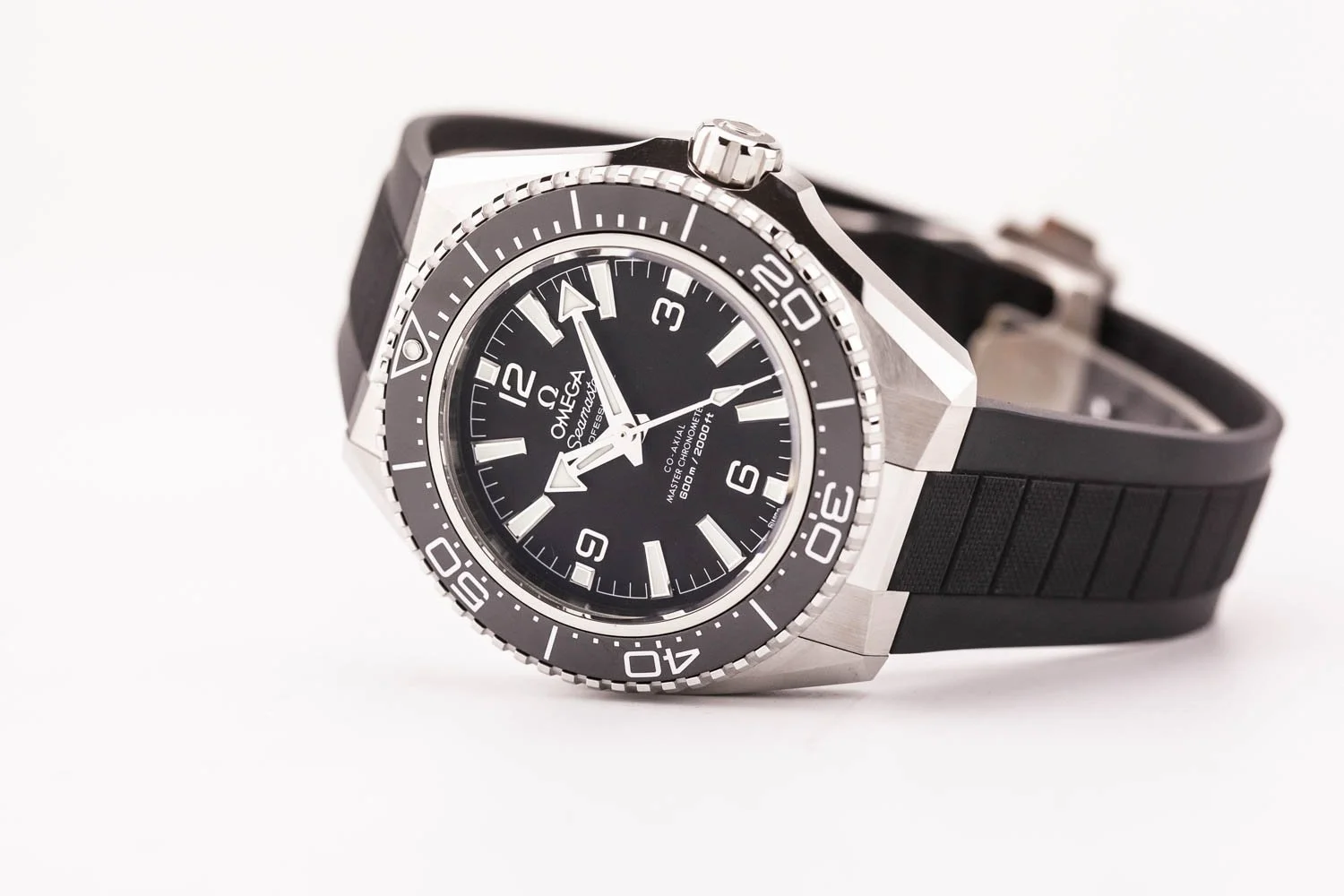 Omega Planet Ocean 600M 4th Gen Black Rubber NEW 011226 (2 of 10).jpg