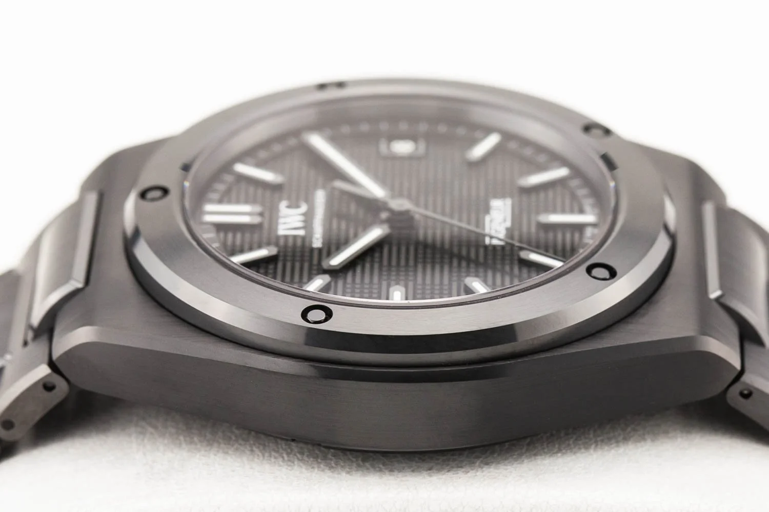 IWC Ingenieur Black Ceramic NEW IW338903 050826 (6 of 11).jpg