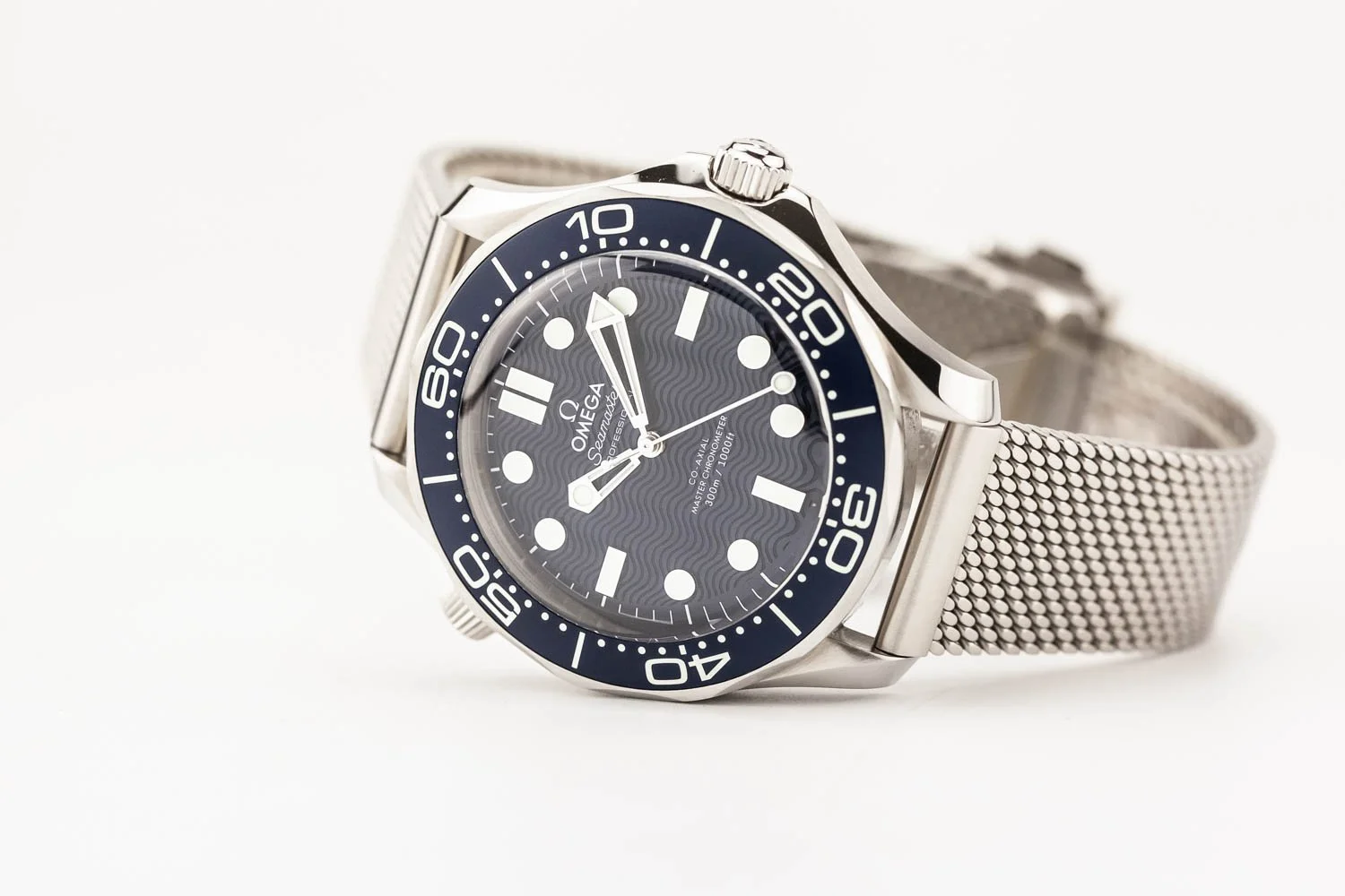 Omega Seamaster 300 Bond 60th Anniversary PO 112025 (1 of 10).jpg