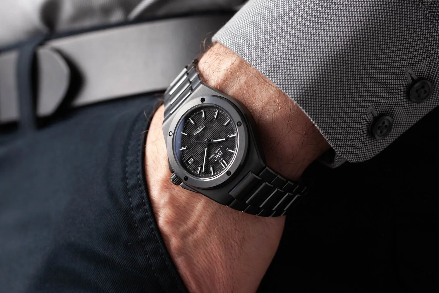 IWC Ingenieur Black Ceramic NEW IW338903 050826 (11 of 11).jpg