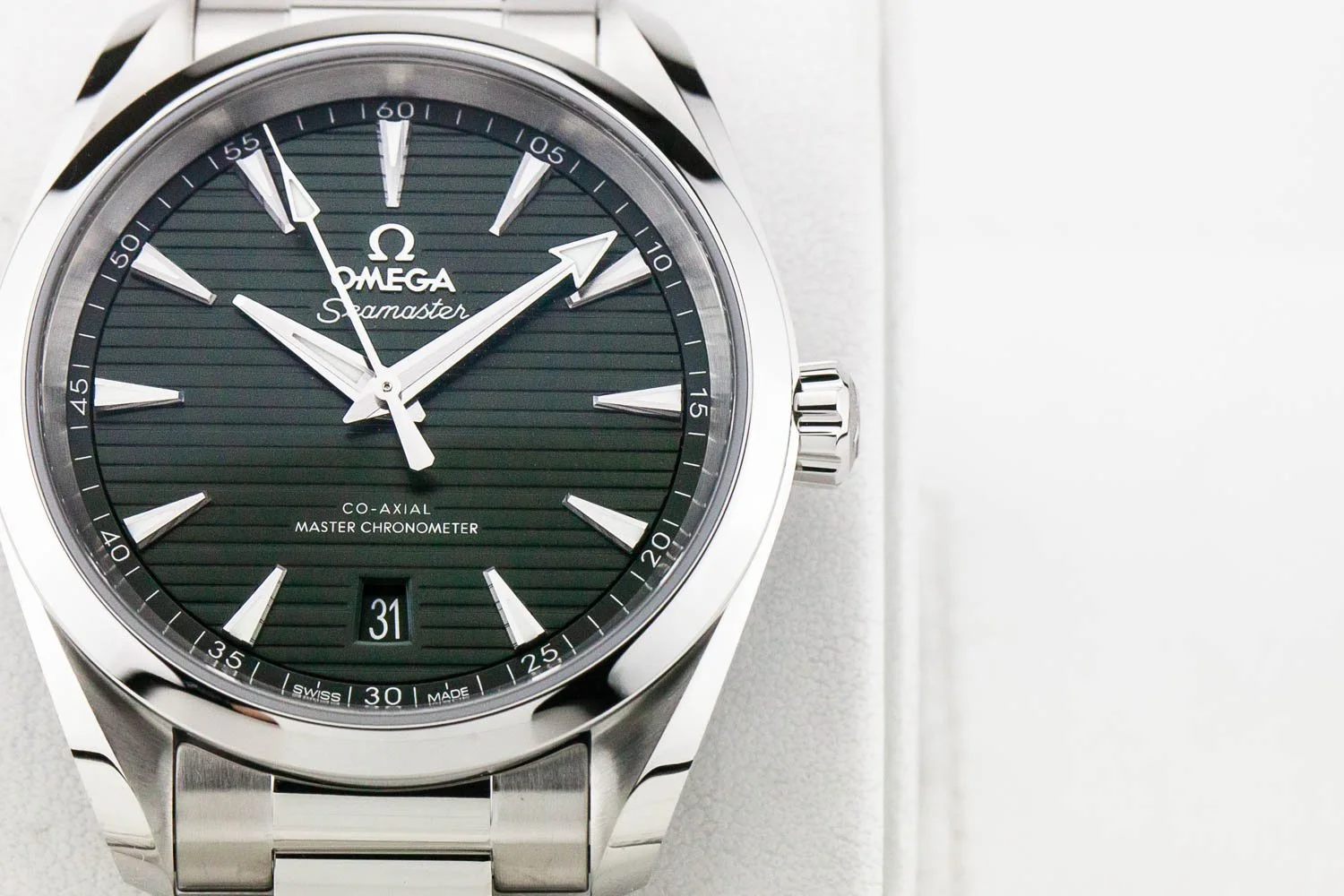 Omega Aqua Terra 38.5mm Green Bracelet NEW 042924 (3 of 11).jpg