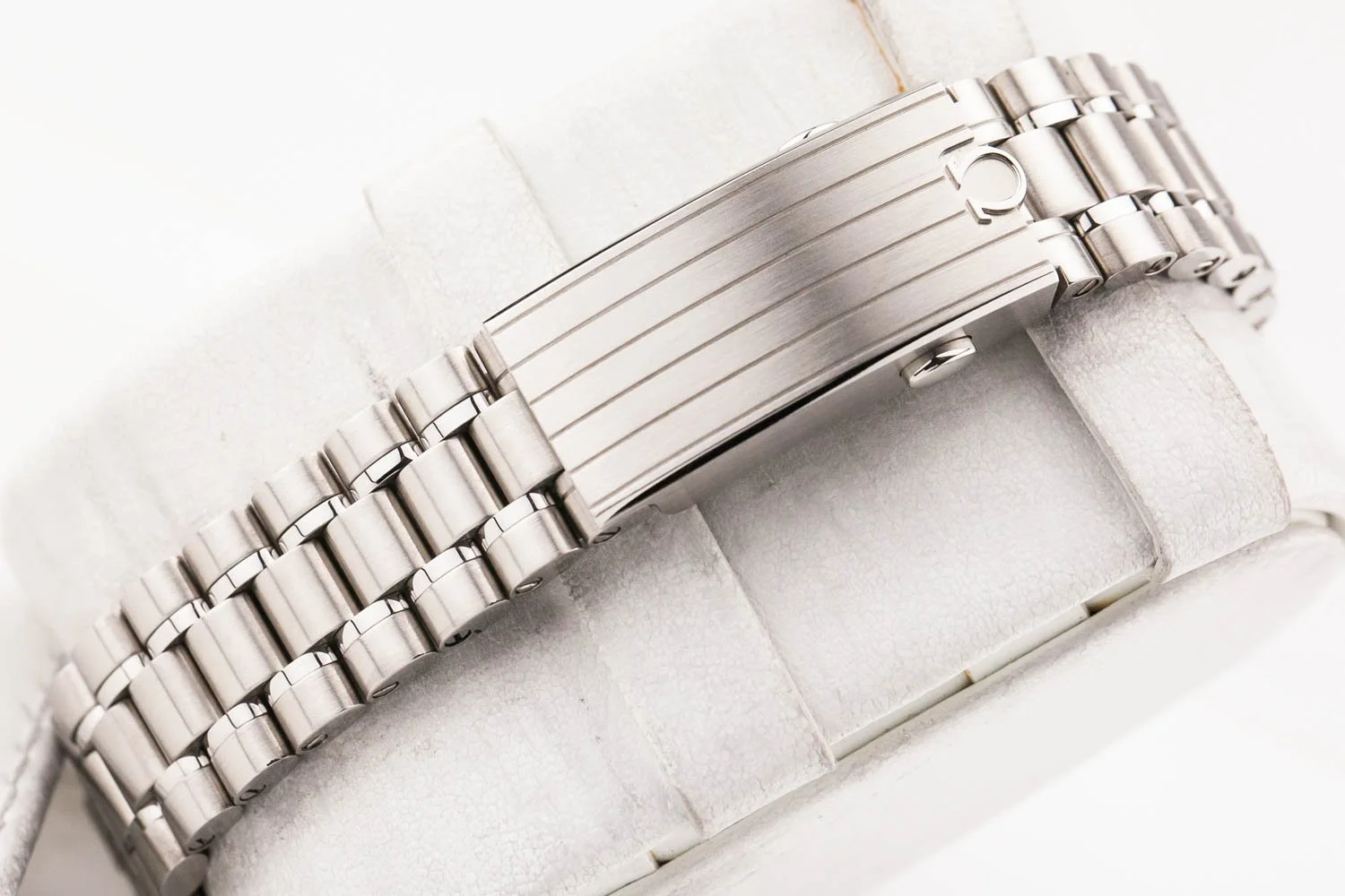 Omega Speedmaster Moonwatch 3861 White Mint 040226 (8 of 10).jpg