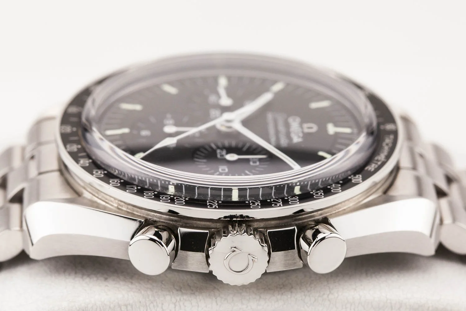 Omega Speedmaster Moonwatch 3861 Sapphire PO 071426 (5 of 10).jpg