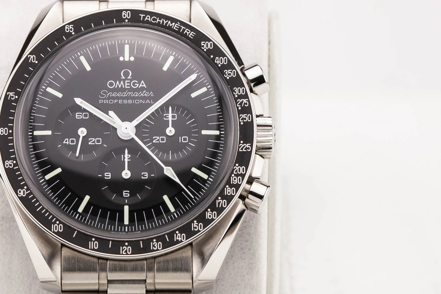 Omega Speedmaster Moonwatch 3861 Hesalite PO 092325 (3 of 10).jpg