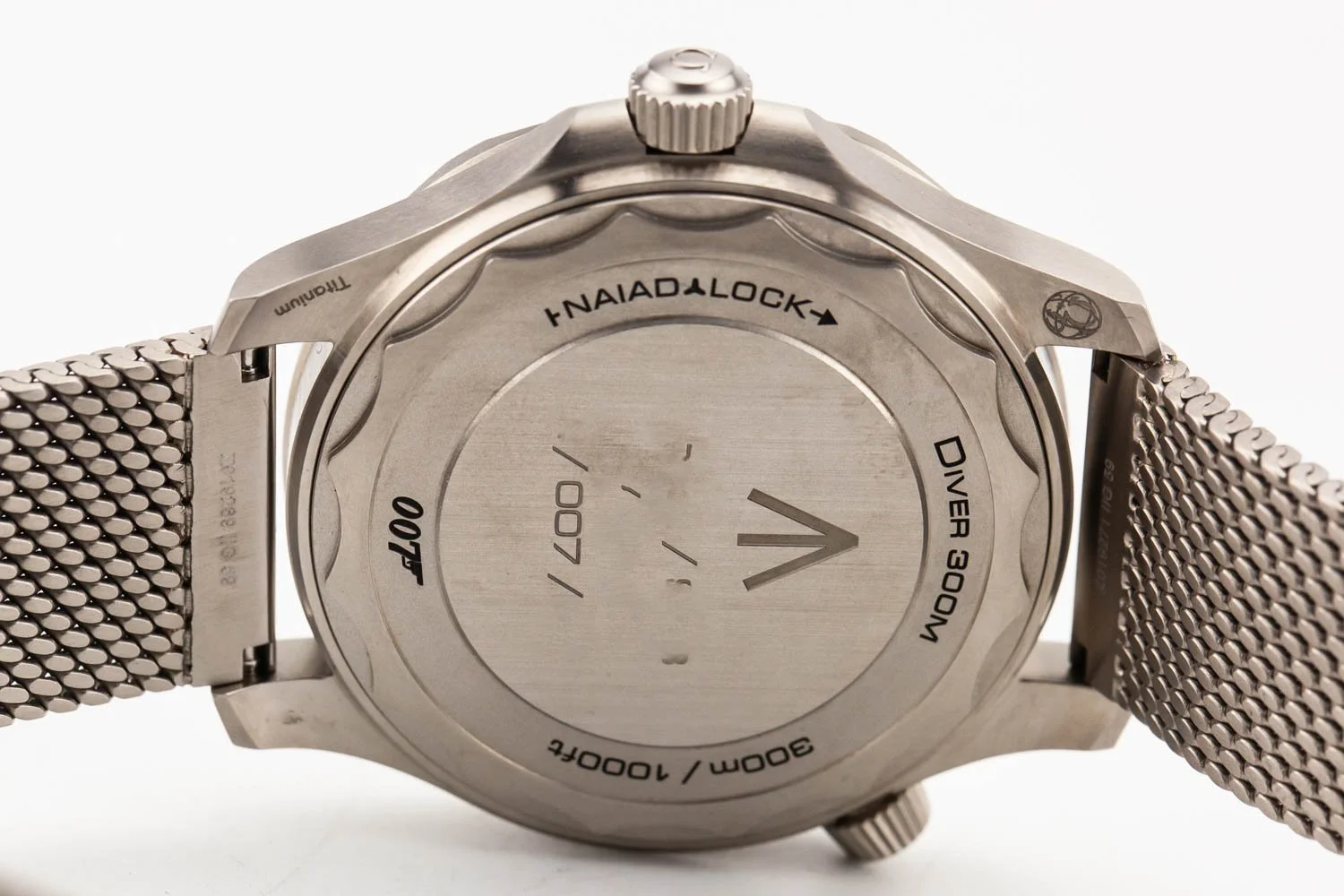 Omega SM300 James Bond 007 NTTD Mint 050825 (1 of 10).jpg