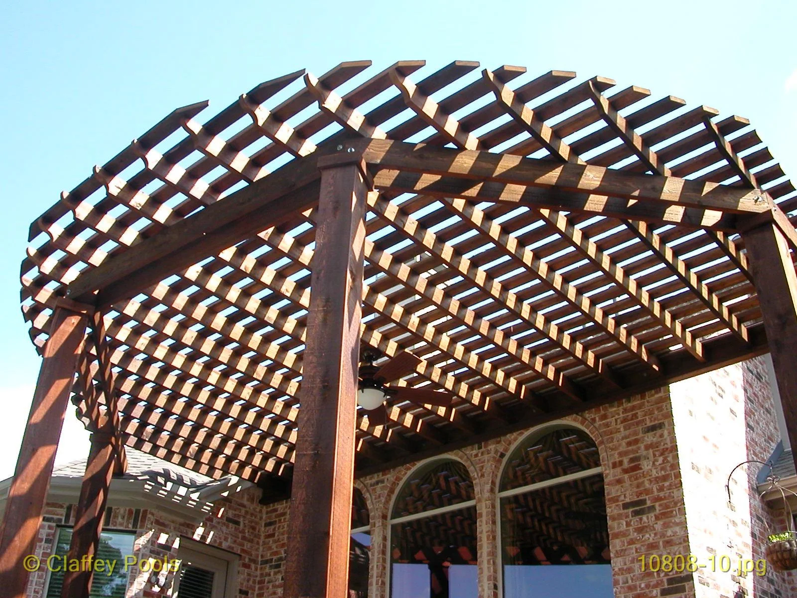 15_Arbor_Pergolas.jpg
