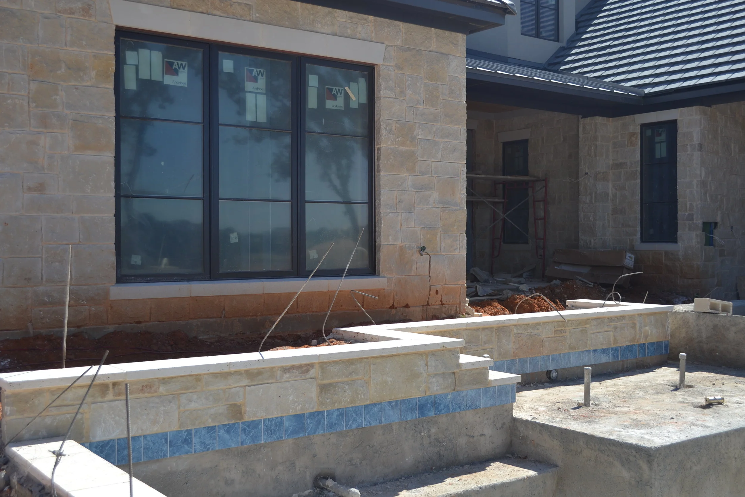 Phase 6 Tile+and+coping.jpg