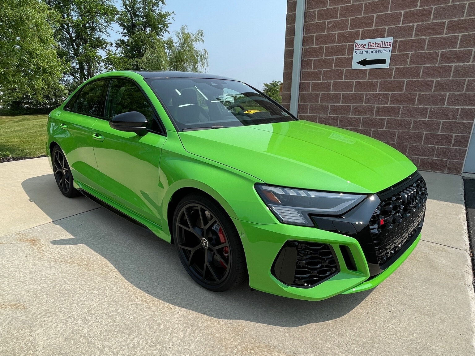 What&rsquo;s your favorite factory green? 🍀💚

#rosedetailing #green #stpatricksday