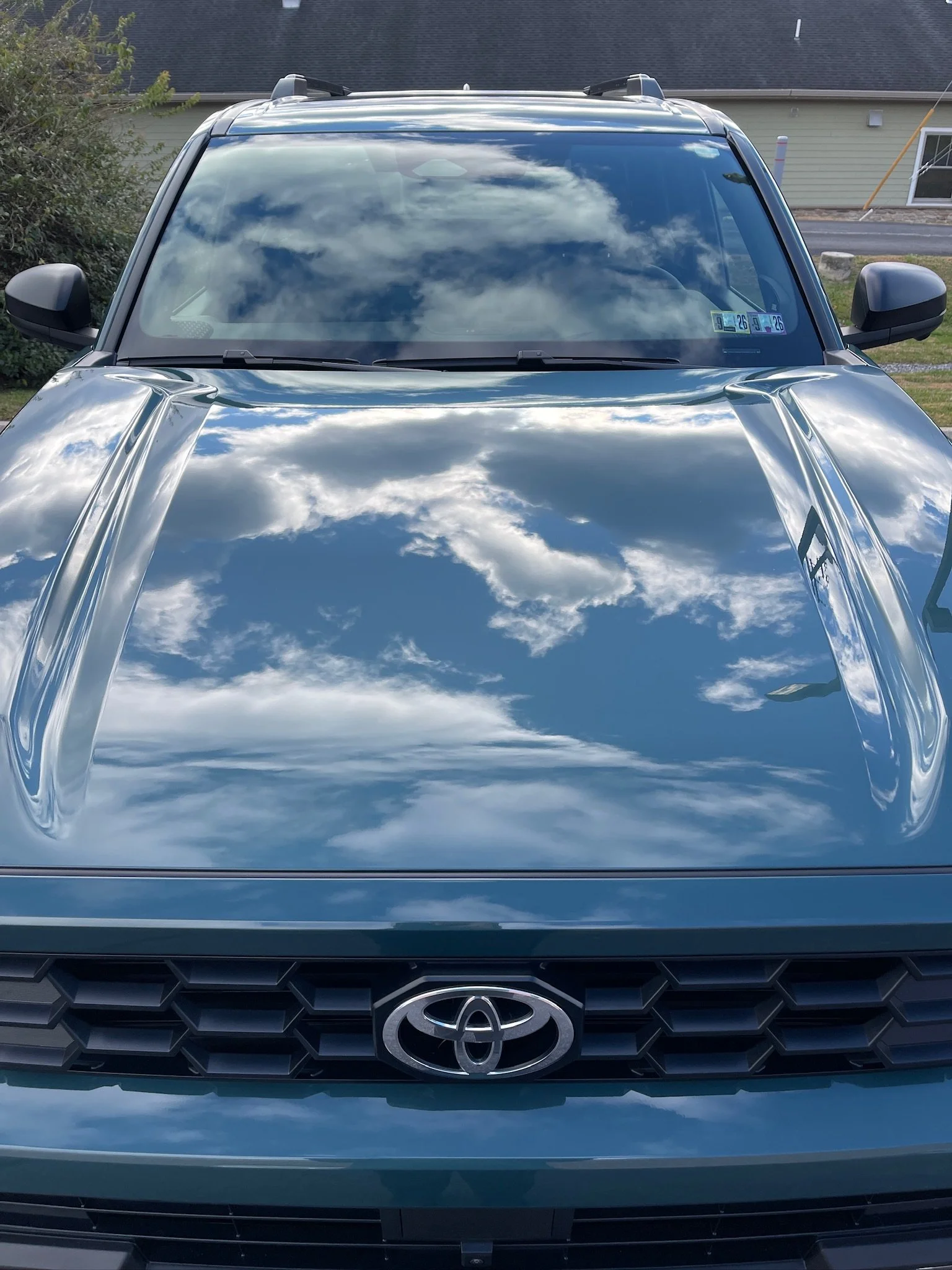 Just a little reflection to start your week &mdash; because great shine always comes back around! ✨

#rosedetailing #ppf #ceramiccoating #paintcorrection #xpel