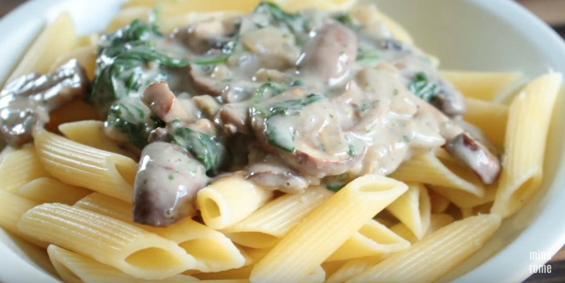 Creamy Pasta with Spinach & Mushrooms
