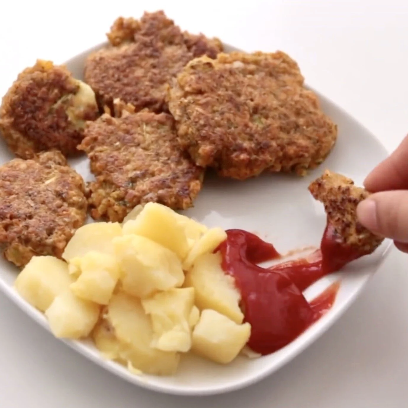 Cheesy Broccoli Potato Bites