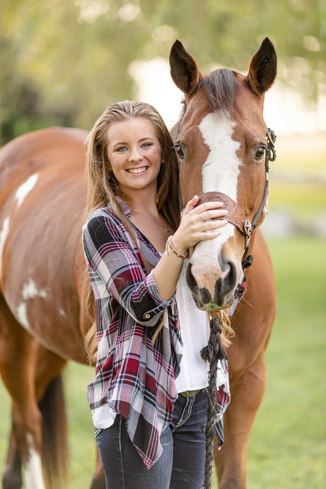 Autumn &amp; Rio | Wisconsin Senior Pictures with a Horse