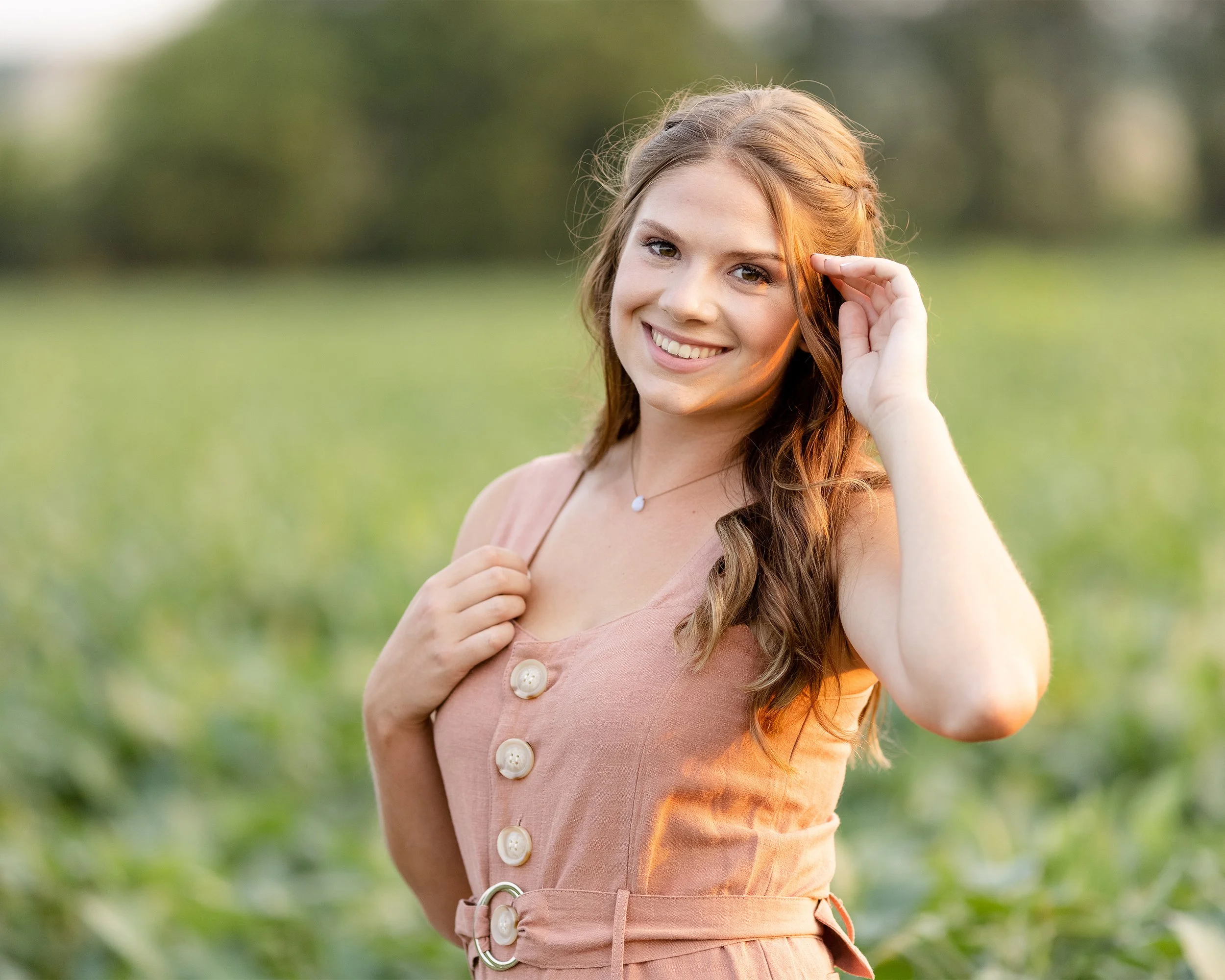 Senior Pictures with hair and makeup in Waunakee Wisconsin