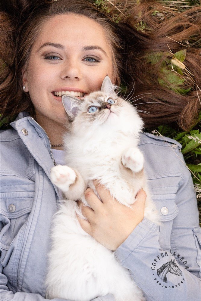 Green Bay WI High school senior pictures with pets