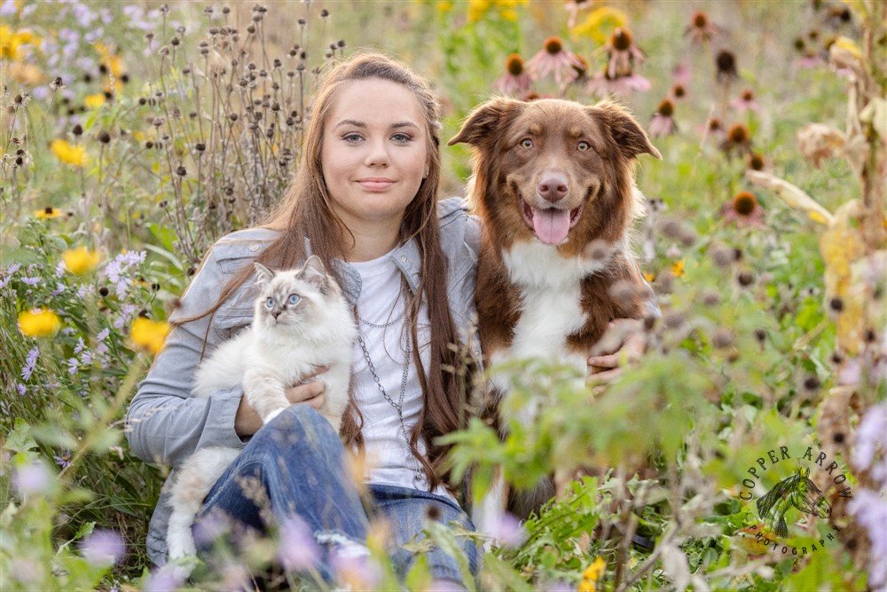 Green Bay WI High school senior pictures with pets