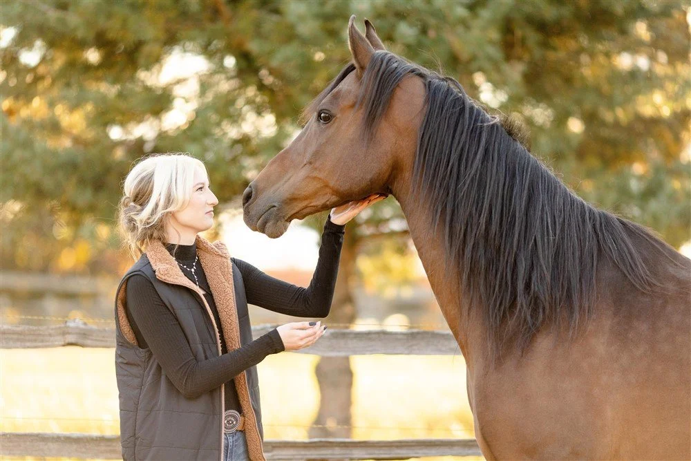 Wisconsin Fall Senior Portraits with a horse