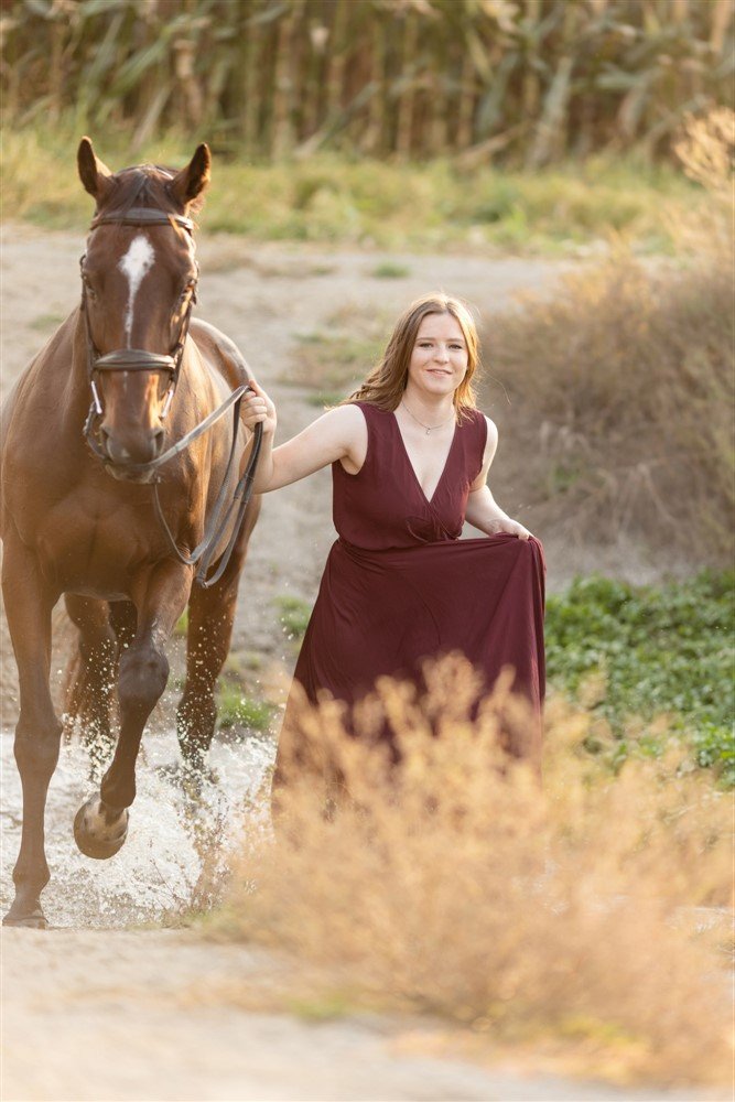 Wisconsin Senior Pictures with a horse