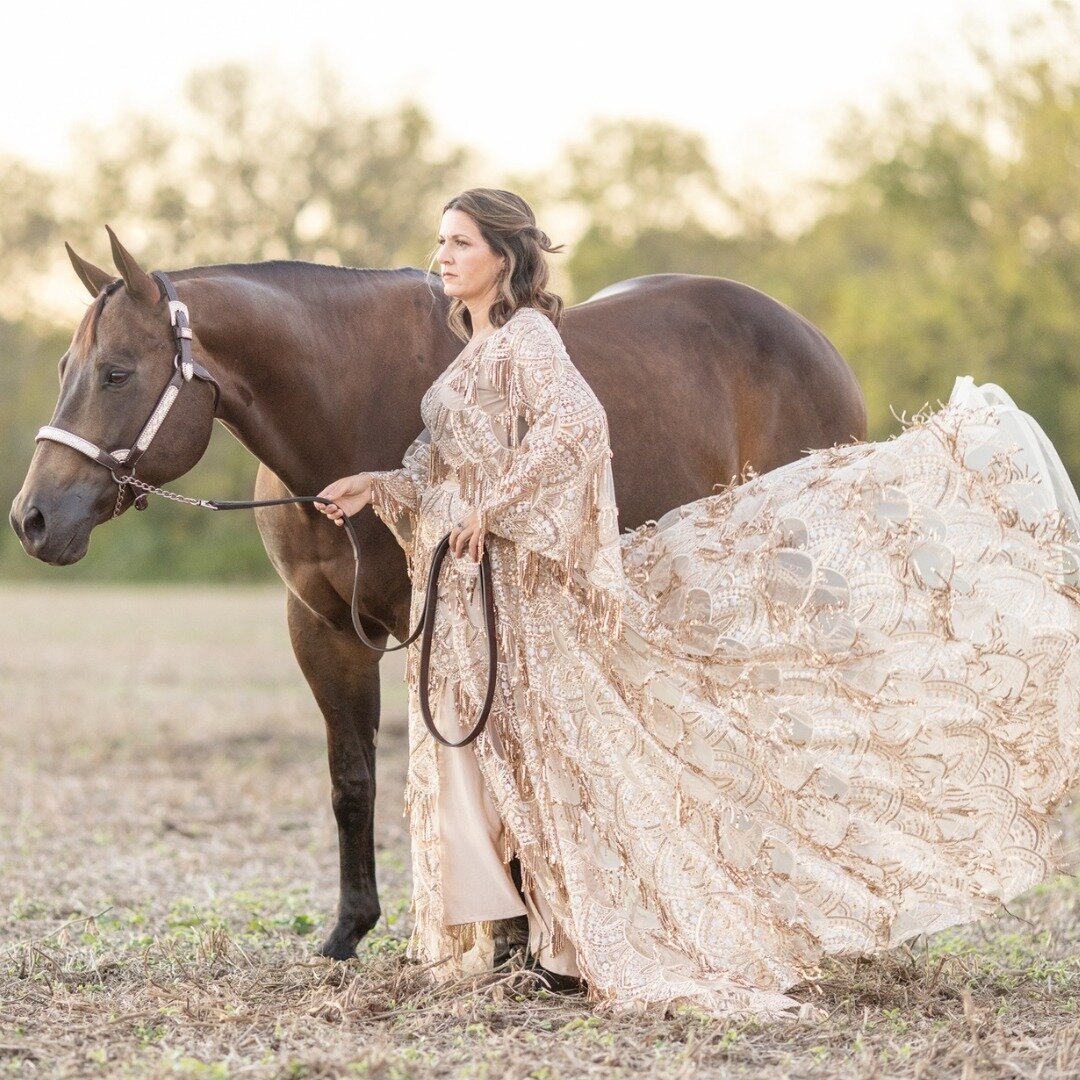 A bond beyond words, a friendship beyond measure. Here's to the woman who found her heart in the hoofbeats of her horse❤️ 

Is it just me, or does being with your horse bring out your inner child a bit? ❤️

#CopperArrowPhotography #WisconsinHorses #W