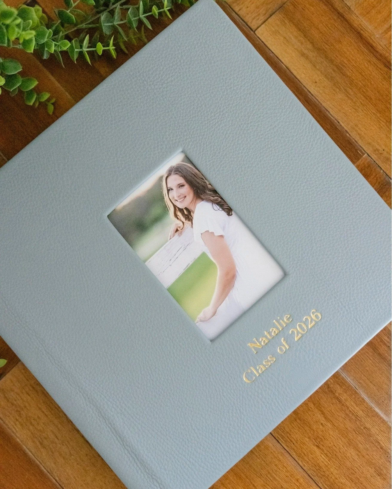 I can never choose favorites, truly.
Every session this year had its own story, its own little magic, its own moment that made me pause and smile behind the camera.

But my clients chose their favorites&hellip;
The images they turned into albums, wal