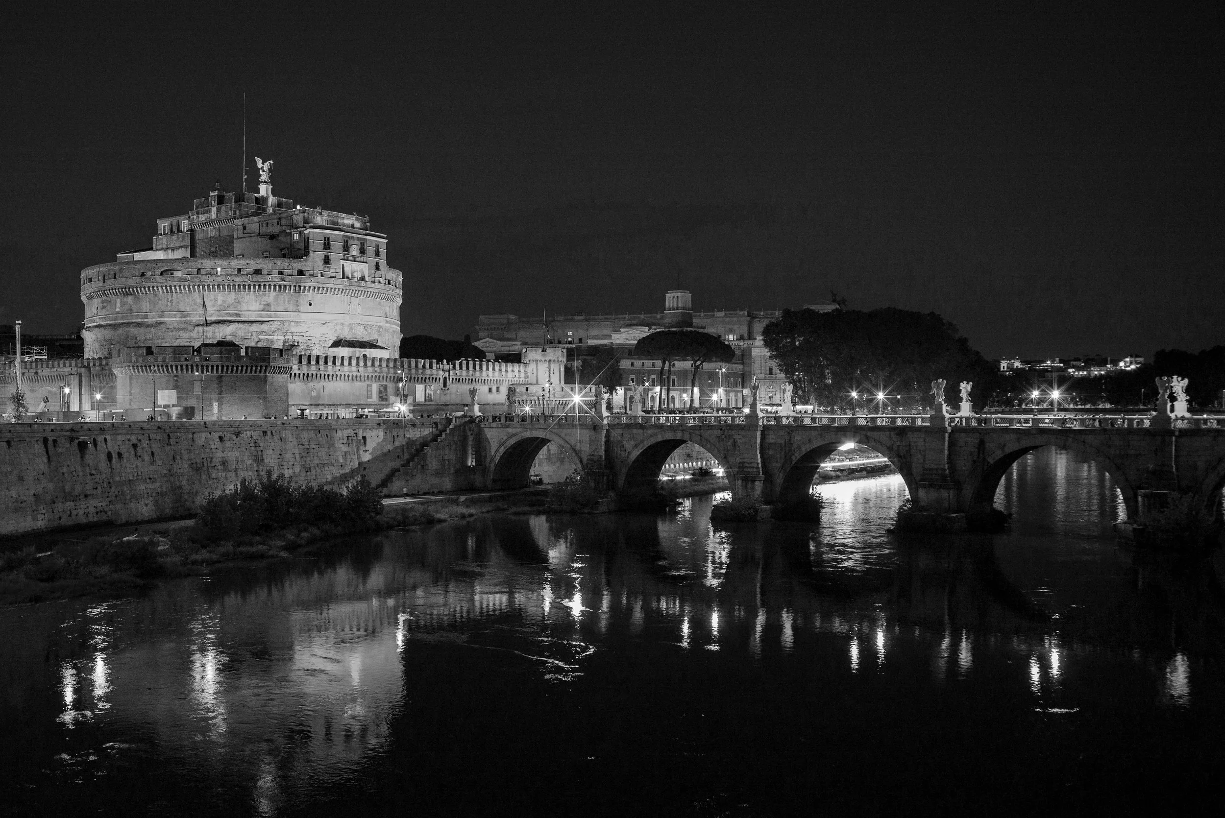 L1004058-1-2.jpg