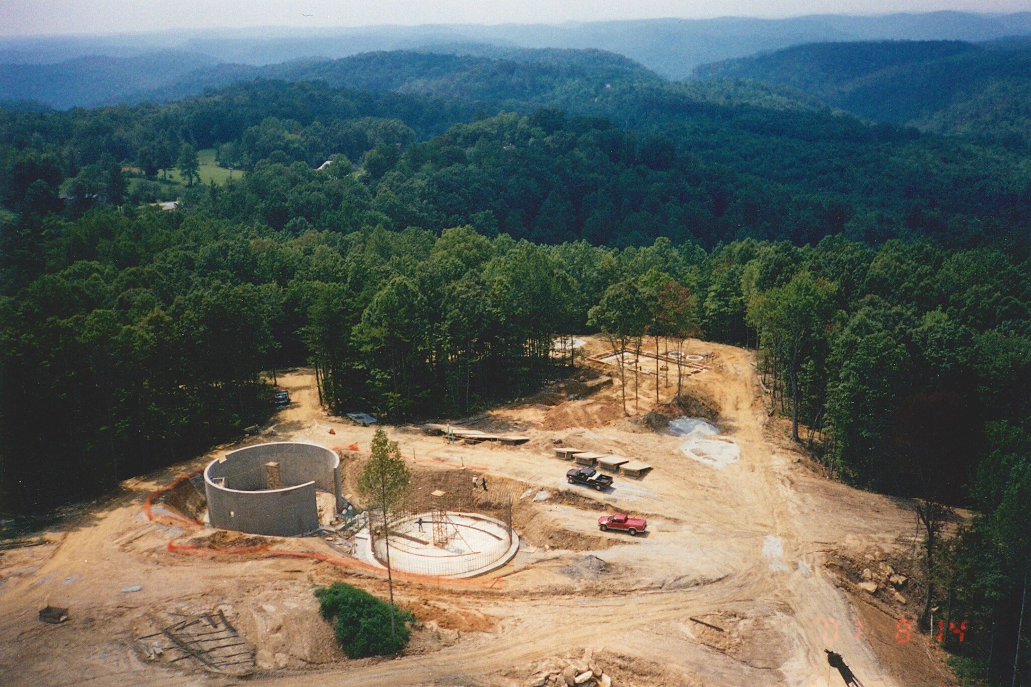 ⭐️ Throwback Thursday ⭐️
This is from the construction of Water Treatment Plant B (Flat Rock) in 2001. 

#throwback #construction