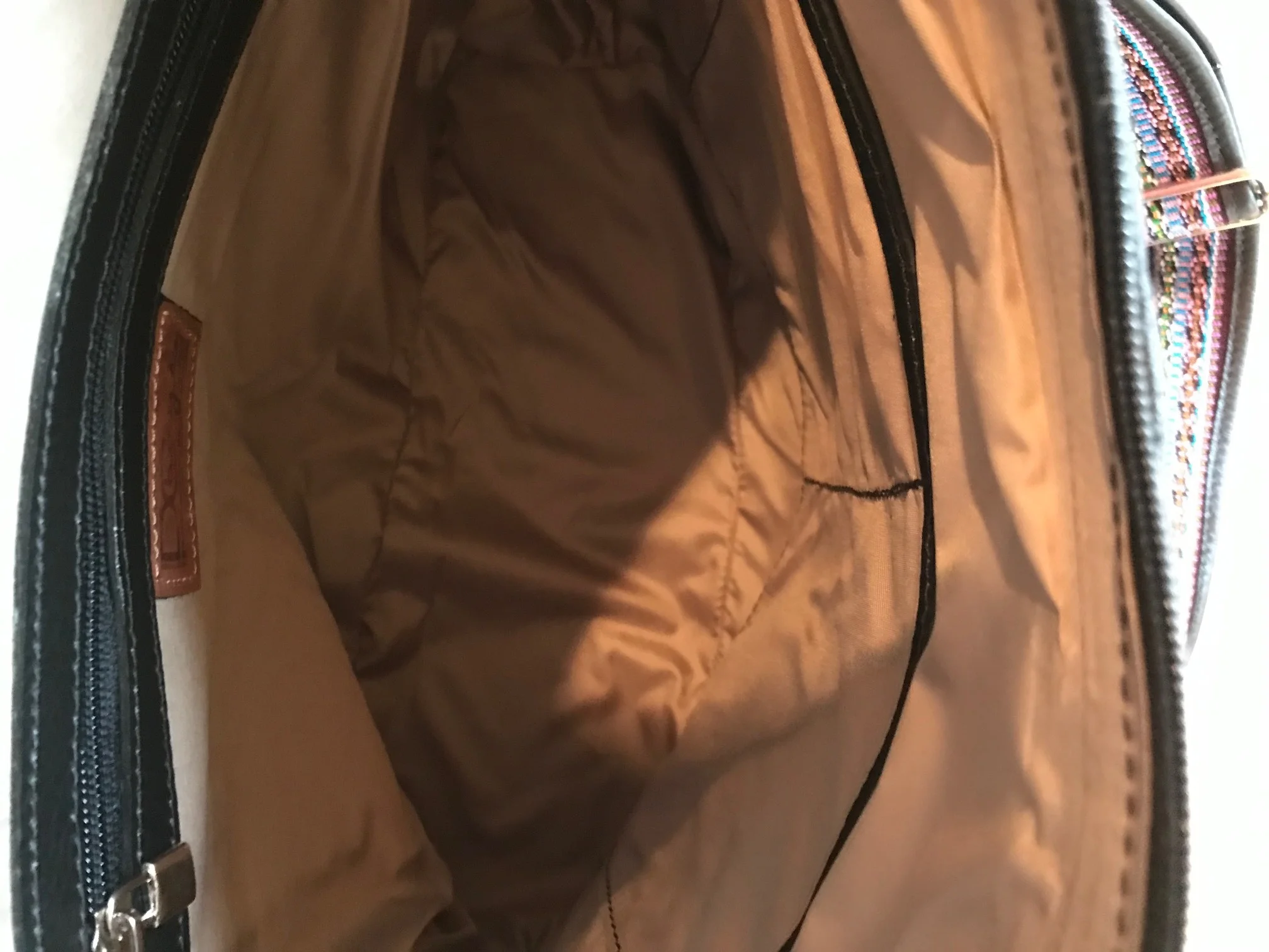 dcbags_lola_4d.jpg
