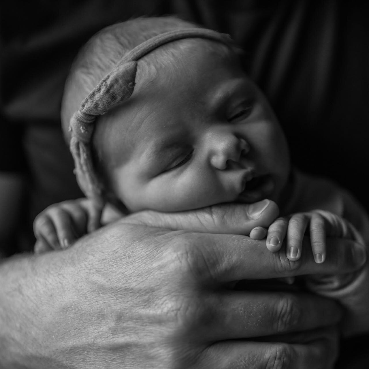 Which pic is your fave?? 

Little Daddy and Daughter love ❤️ 

#love #momswithcameras #clickinmoms #father #fatherhood #daddydaughter #hands #blackandwhitephotography #fatheranddaughter #newborn #newbornphotography #lifestyle #lifestylephotographer #