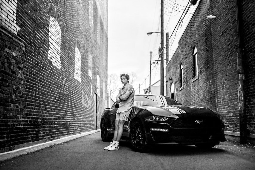 He works on cars and also has his own detail biz&hellip;so we had to do a couple w his own. 🤩

#love #handsome #highschoolsenior #igersindy  #highschoolseniorphotography #lifestylephotographer #candidmoments #dearphotographer #lightinspired #feature