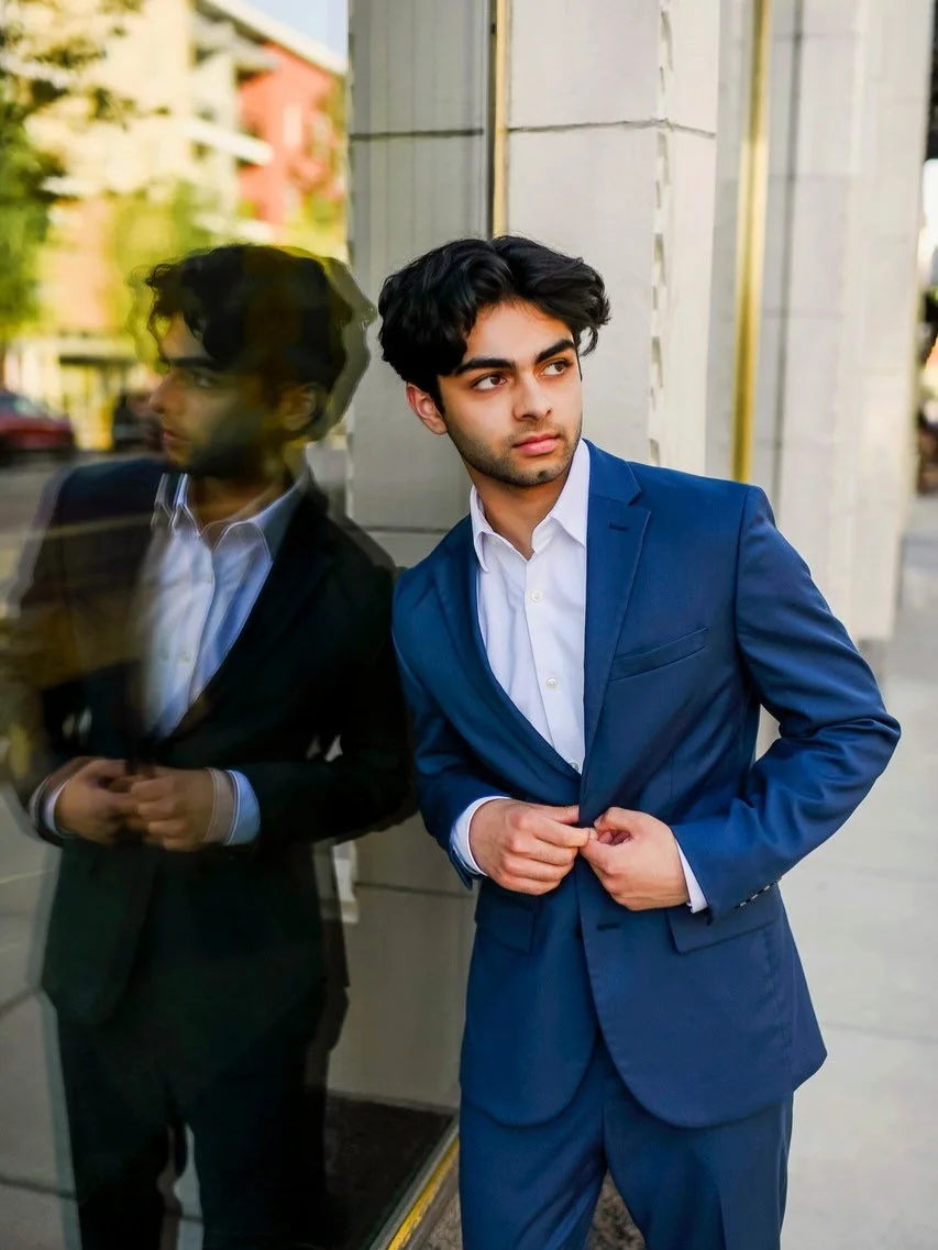 Shayan | CHS class of 2026

I mean...how handsome and dapper is he?! Still have 4 more Spring Seniors to post!!! 🤪🙌🏼❤️

#seniorstyleguide #seniorboy #seniorboyphotography #indiana #indianapolisphotographer