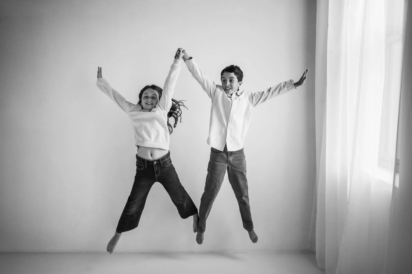 Studio session and  classic black and white photos were the vibe. Def different than my usual, but so fun ❤️

#blackandwhitephotography #kids #indianaphotographer #studiophotoshoot  #twins
