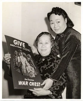 280px-Mrs._Tse-Yuen_and_Mrs._Len_Sen_two_volunteers_raising_money_for_San_Francisco's_War_Chest_Nov_11_1943_AAB-7091.jpg