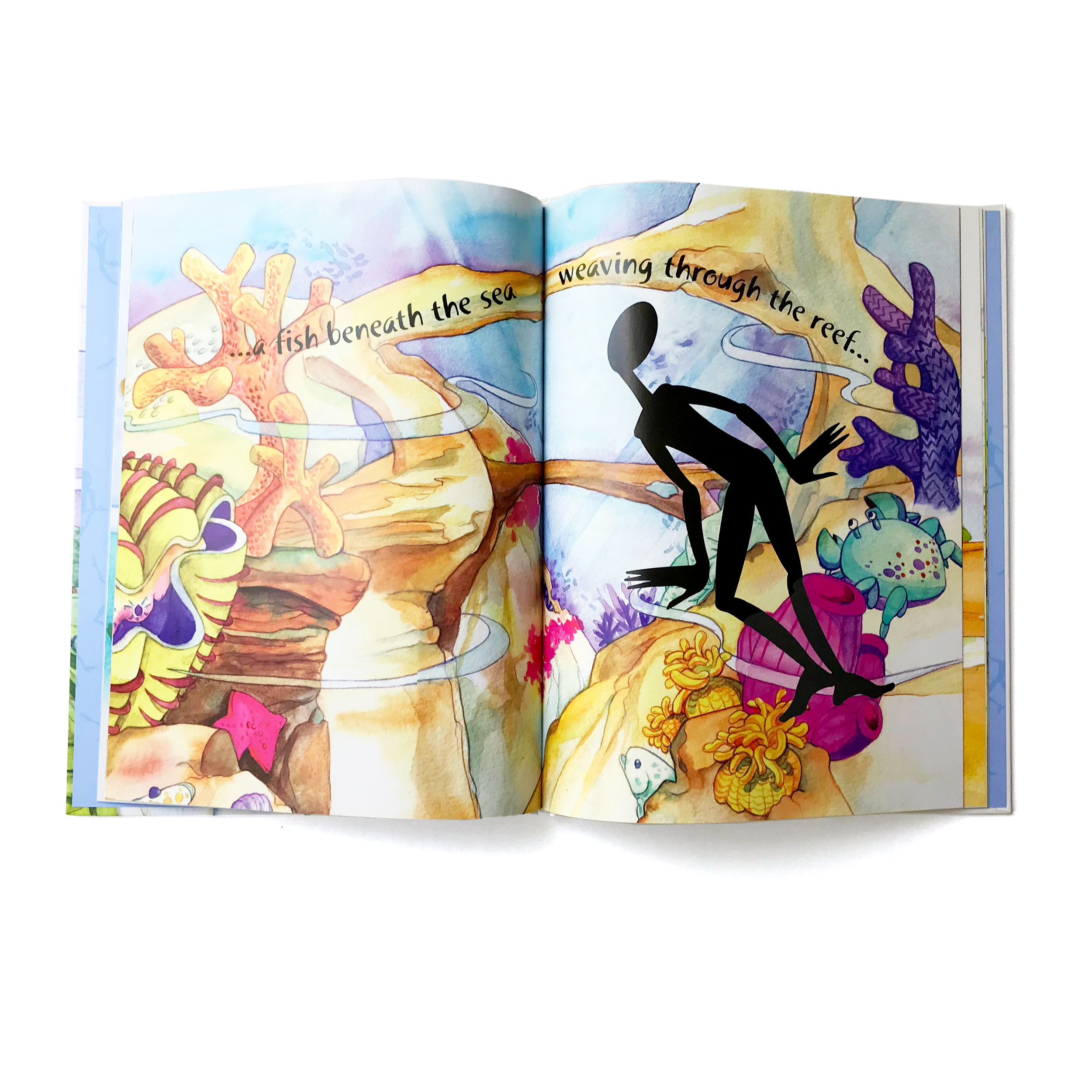 E2_Wb18_SM_Book_Phto_Sprd2.png