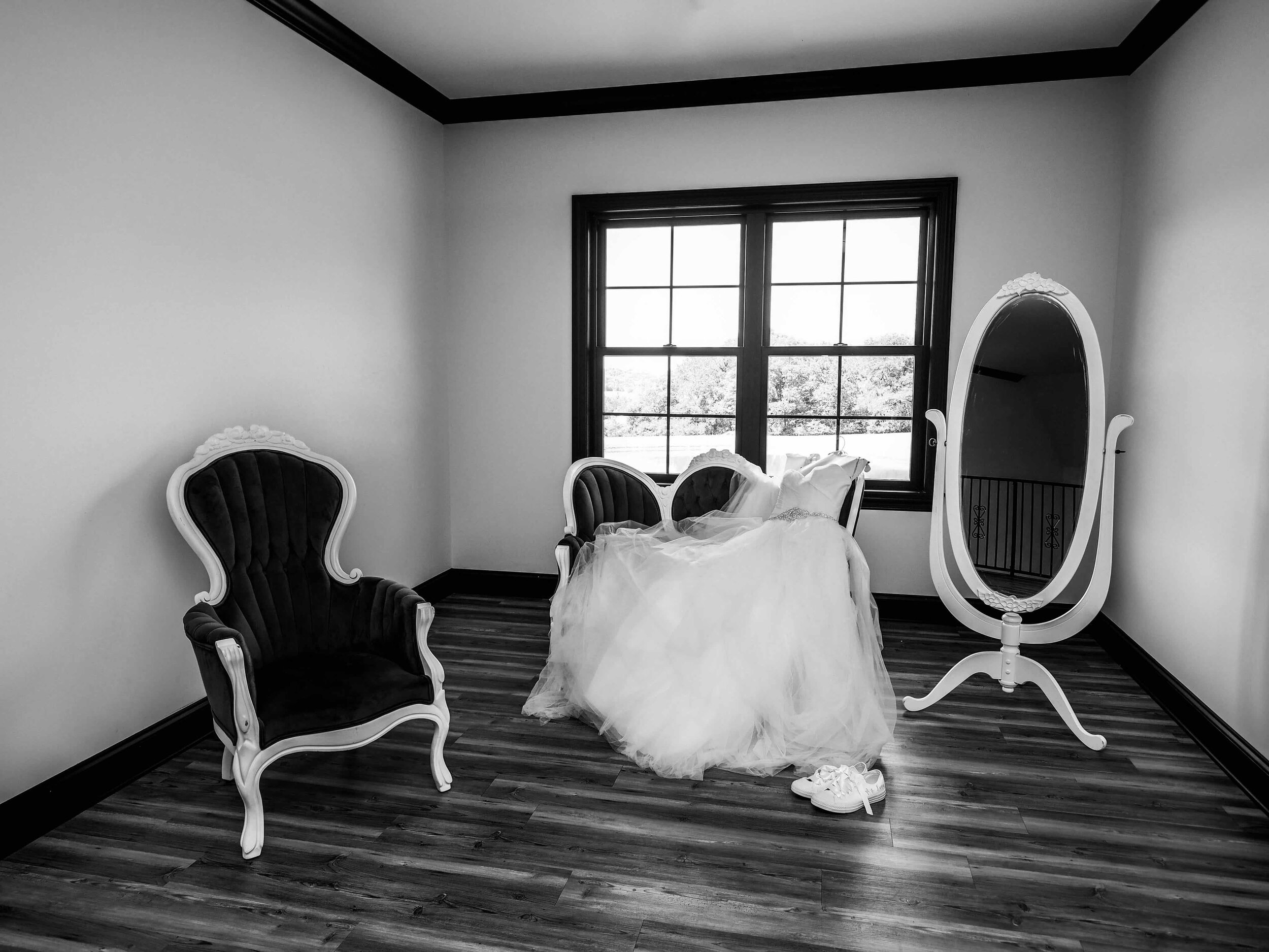 bridal-suite-dress-cascata-springs.jpg