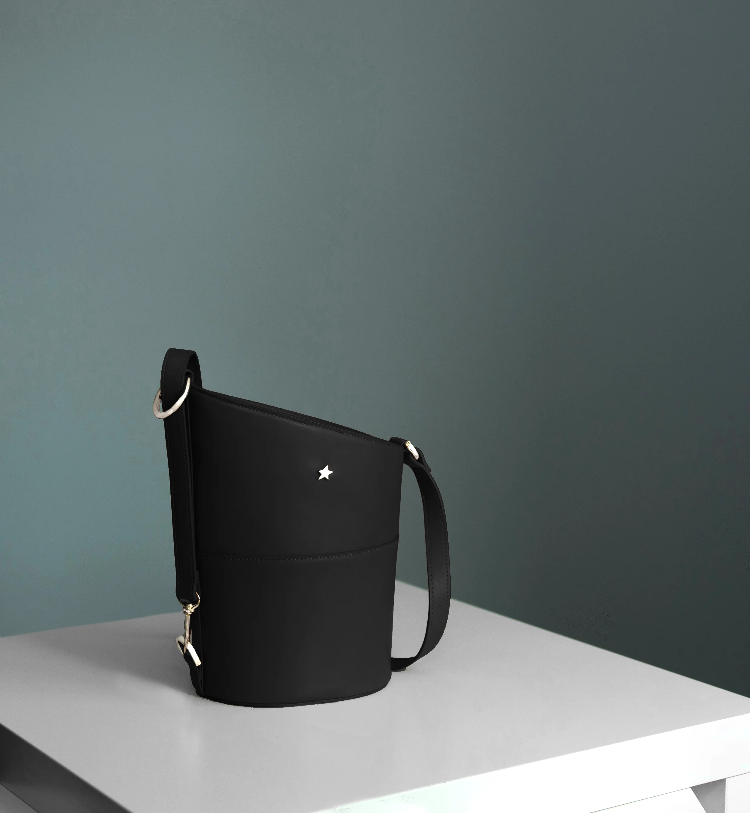 NO639 bucket bag_black copy.jpg
