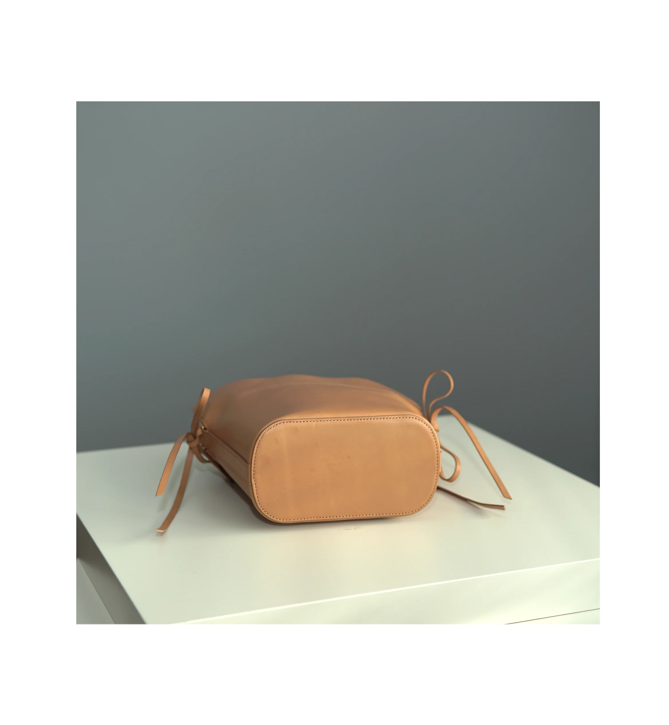 Arizona Small bag_Tan_BottomView.jpg