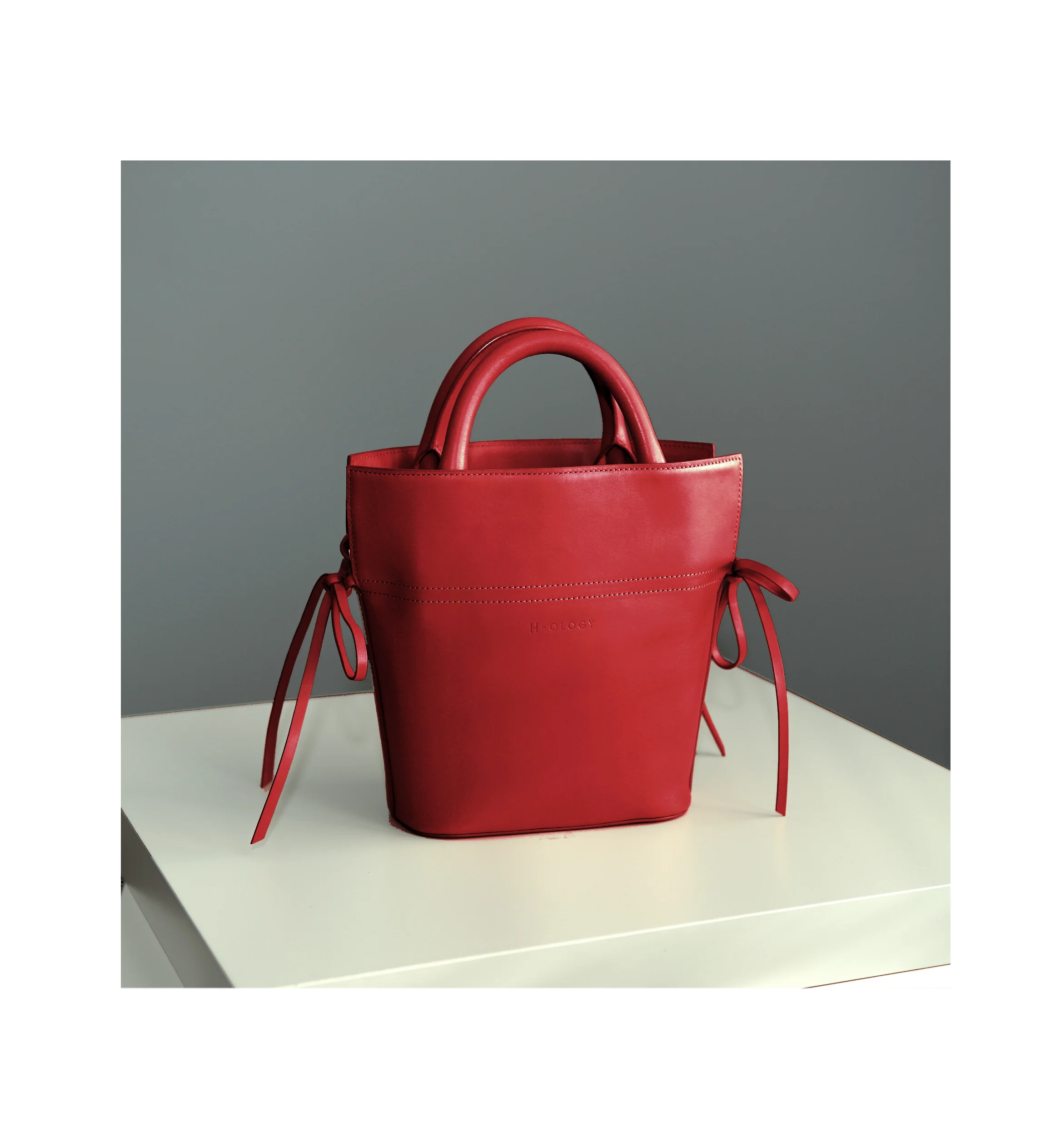 Arizona Small bag_Lipstick_BackView.jpg