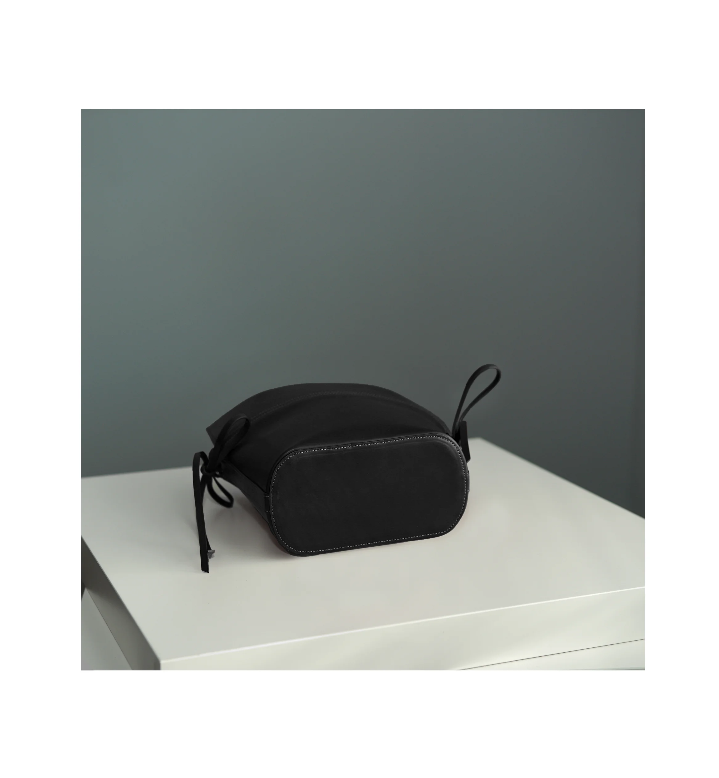 Arizona Small bag_Black_BottomView.jpg