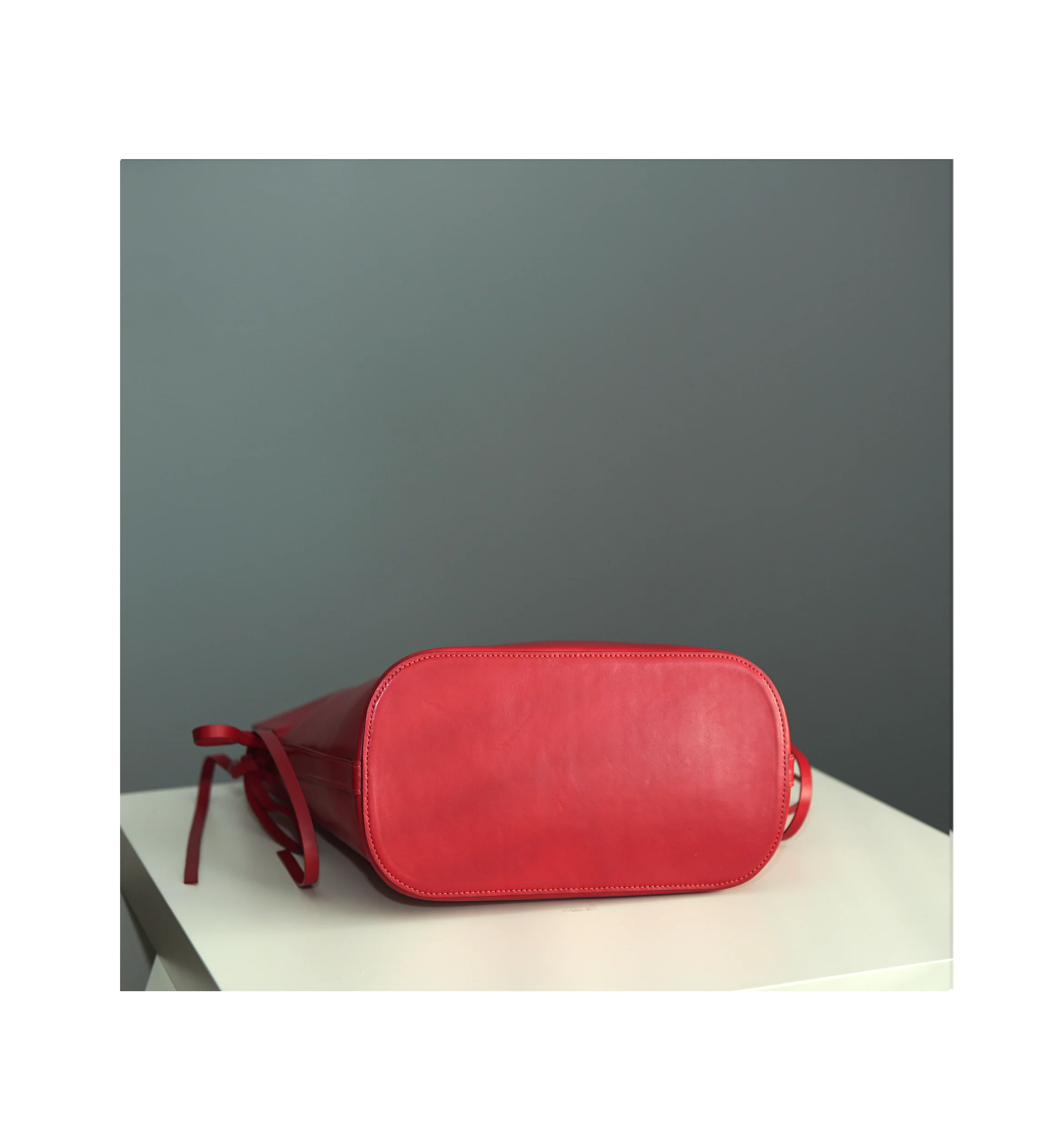 Arizona LG tote_Lipstick_BottomView.jpg