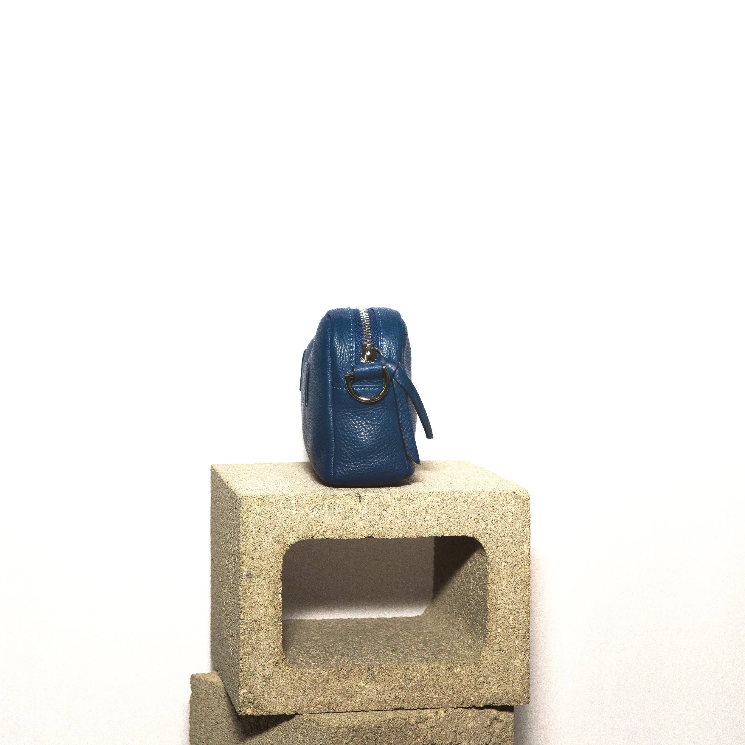 RoyalBlue_SideView2.jpg