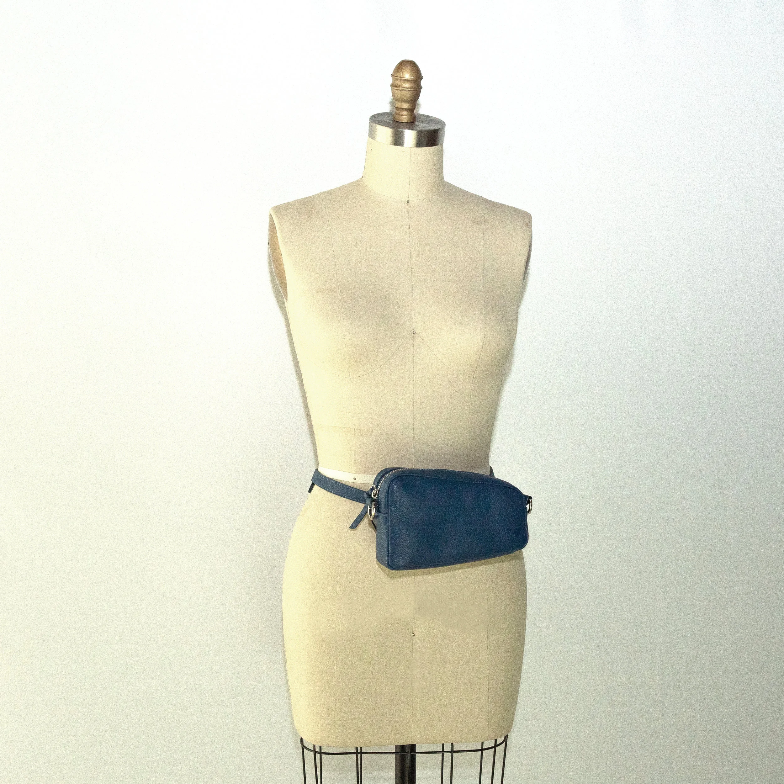RoyalBlue_FannyPack.jpg