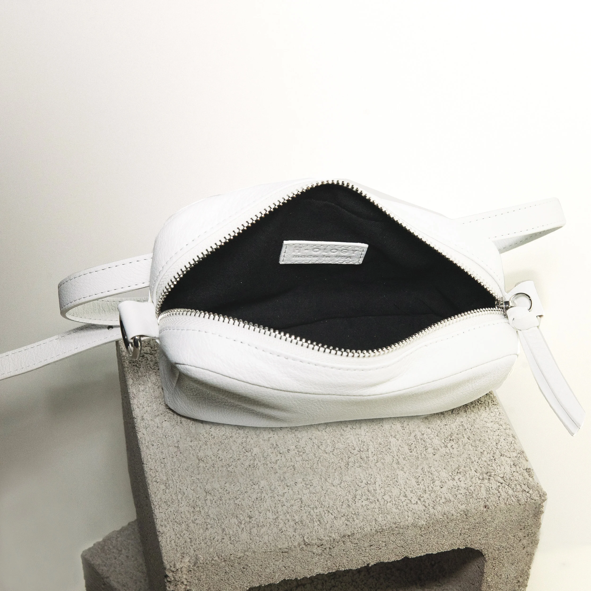 Offwhite_InteriorView.jpg