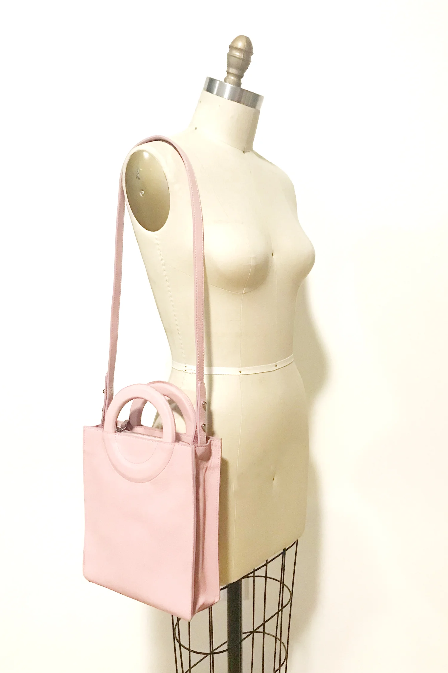 DustyPinkNewyorkbag_Shoulderbag.jpg